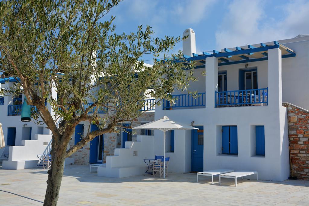 White Blue Houses & Apartments Paros エクステリア 写真